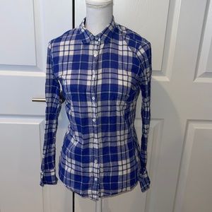 J crew perfect shirt in plaid blue size 4 flannel